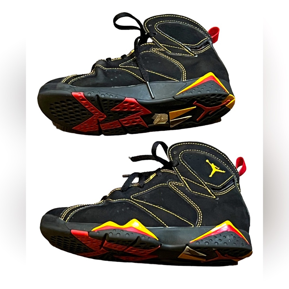 Kids Air Jordan 7 Citrus Sneakers Size 2.5Y - Picture 2 of 5